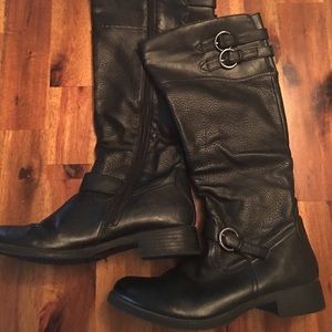 Black riding boots